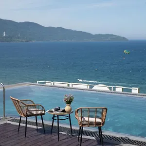 Lunar 4*, Da Nang Vietnam