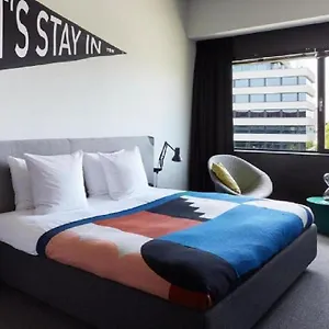 The Social Hub West 4 Star 4*, Amsterdam Nizozemsko