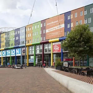 2* Szálloda Easyhotel Arena Boulevard